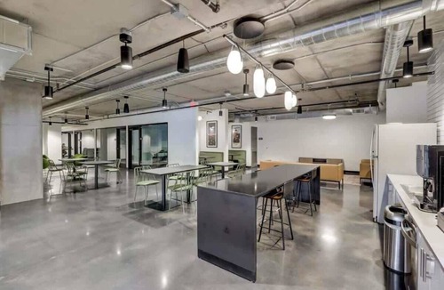 Downtown Phoenix Apartment | Boulevard Stays Downtown Highrise STU Sky Pool, Parking, Gym 15