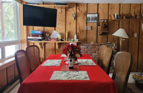 The Blue Mountains House | Bowering Lodge