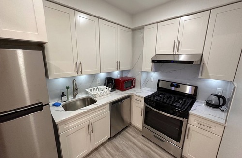Flushing Chinatown Apartment | Brand New 1br - Linens Wi-Fi 2nd fl