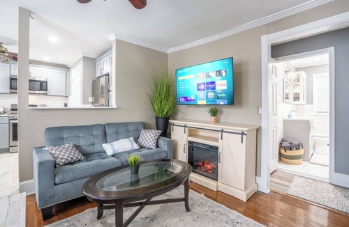 East Massapequa Apartment | Brand New 2 BR Apt. with FREE Wifi and Laundry!