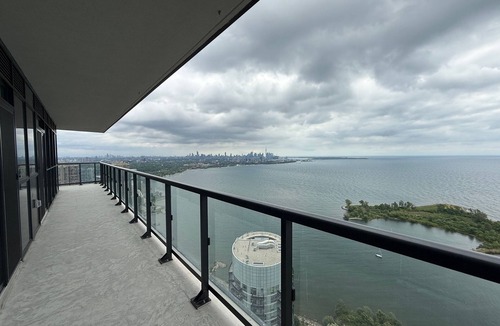 Humber Bay Apartment | Brand New Corner Condo with Toronto Downtown view in Lakeshore