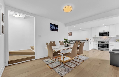 Lakeview House | Brand New Lakeside Retreat, Lakeshore Mississauga
