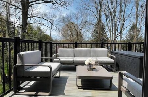 Rosemount House | BRAND-NEW LUXURY SUITE in DOON SOUTH, min to 401