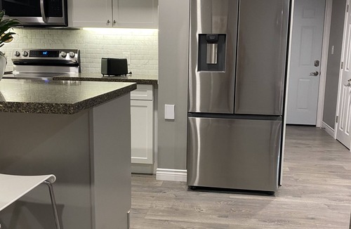 Guelph Apartment | Brand new spacious apartment with private yard/patio