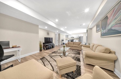 Pickering Apartment | Brand New Walk Out Bsmt Apt Near Beach