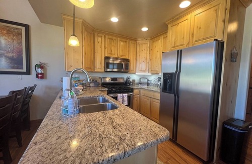Brian Head Cabin | Brian Head Ski Ranch minutes to Ski Slopes-3/3bath