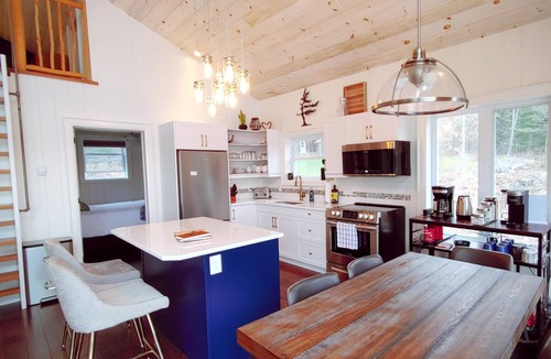 Unorganized Centre Parry Sound Cottage | Brick's Lake House Retreat