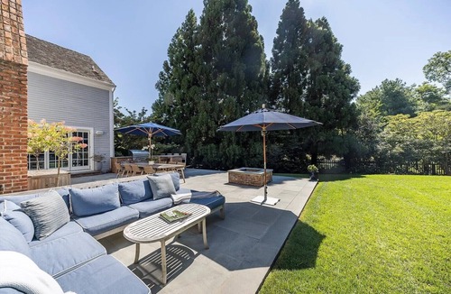 Bridgehampton House | Bridgehampton - Newly Renovated, Walk to Town