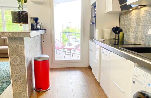 Saint-Denis Apartment | Bright 3 BR 15' away from the center of Paris, FRUITIERS2