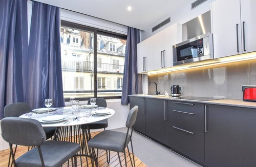 Chaussee-d'Antin Apartment | Bright apartment - 1BR/4P - Opéra Garnier