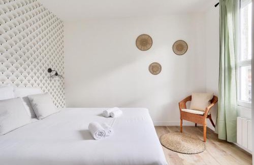 Aubervilliers Apartment | Bright apartment for 2 people just ouside Paris