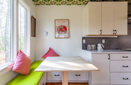 Cragsmoor House | Bright Contemporary Near The Best Hiking Trails