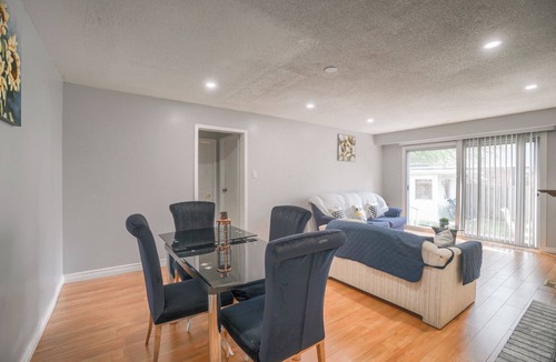 Brampton House | Bright, cozy and comfortable single family apartment with separate entrance