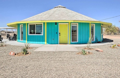 Big River House | Bright & Modern Round House By Colorado River