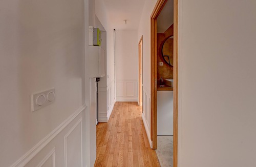 Epinettes Apartment | Bright Parisian apartment near the metro