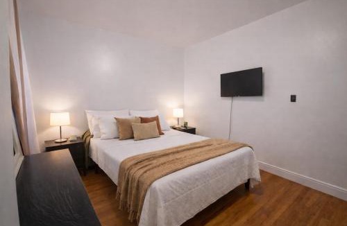 University Heights House | Bronx City Stay Private Room Near Manhattan