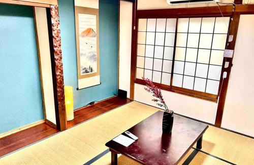 Toshima Villa | Budget 3-Bedrooms Villa#4mins to Ikebukuro#Hight speed wifi#Near Train Tracks