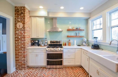 Starkville House | Bully's Brownstone: Spacious 4-bedroom house in amazing Starkville