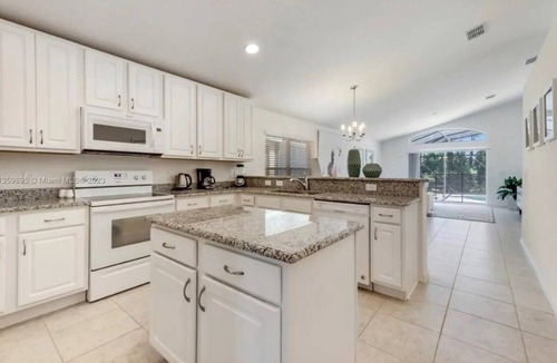 Watersong House | Bungalow at Watersong & pool #610