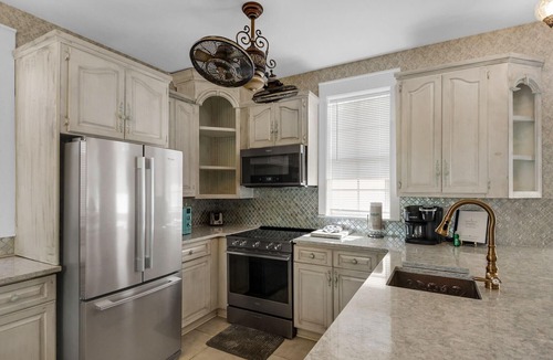 Seagrove Beach House | BUNGALOWS @ SEAGROVE! Near the Beach! Community Pool!