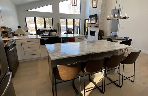Lambton Shores House | Burwell Hideaway Nordic Spa *HOT TUB * Sauna* Pool Table * Fireplace *