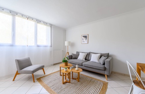 Bobigny Apartment | Cœur de ville - Au pied du métro - 3 chambres