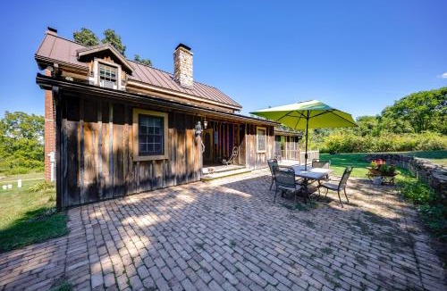 Pine Grove Mills House | Cabin Vacation Rental ~ 8 Mi to Penn State!