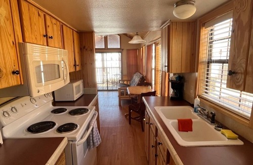 Mammoth Creek Cabin | Cabins by Panguitch Lake: Where Rustic Charm Meets Amazing Fishing!