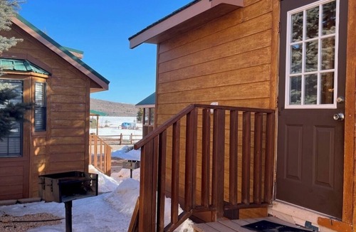 Mammoth Creek Cabin | Cabins by Panguitch Lake: Where Rustic Charm Meets Amazing Fishing!