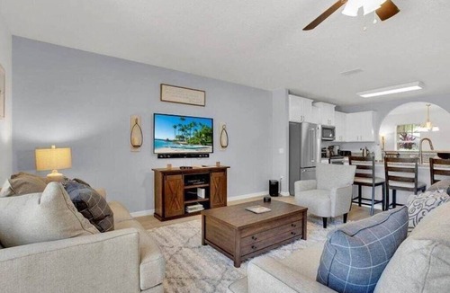 Calabria House | Calabria Lakeside Villa w Private Pool, Spa, Game Room - Minutes to Disney