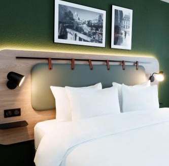 Le Blanc-Mesnil Hotel | Campanile Blanc-Mesnil