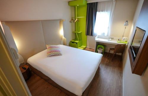 Roissy-en-France Hotel | Campanile Paris CDG Airport Villepinte
