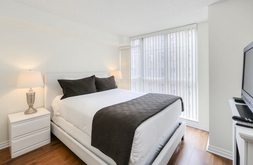 Bay Street Corridor Apartment | Canada Suites on Bay