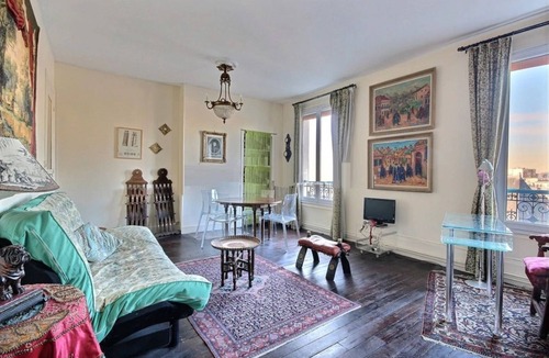 Hopital Saint-Louis Apartment | Canal Saint Martin one bedroom apartment