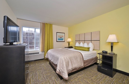 Harrisburg - Hershey Hotel | Candlewood Suites Harrisburg - Hershey by IHG