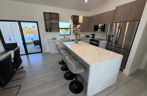 Jacarandas House | Cape Coral Lake House Perfect for Families