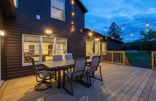 East Durham House | Carter Bridge Estate - Sleeps 52