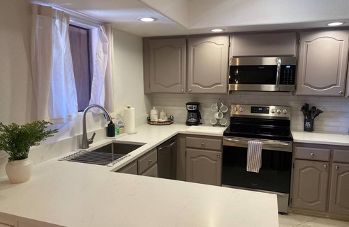 Paradise Valley Village Condo | CASA AVENTURA - Anasazi Village - Pool View