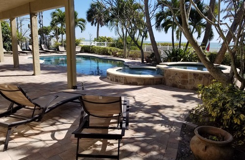 Redington Beach Villa | Casa Bonita - Grand Spanish Style Villa, NEW Pool w 2 Spas amid Tropical Gardens