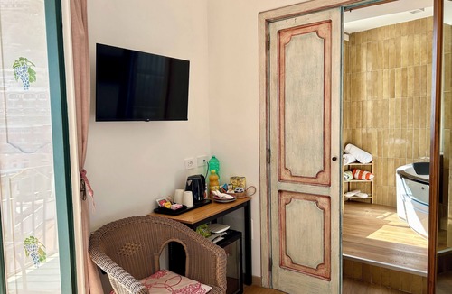Chiesa Nuova House | Casa Cosenza Romantic Room Jacuzzi