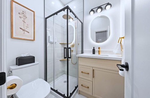 Riverdale Hotel | Casa Hotels Gerrard - Match Ready Basement