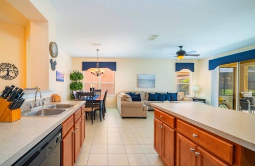 Bellavida House | Casa para Grupos en Orlando Florida