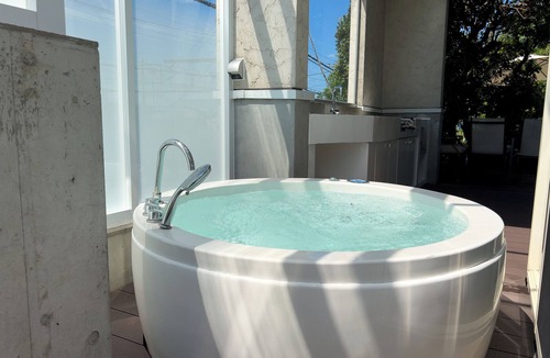 Kamakura Villa | Casablanca Pool House