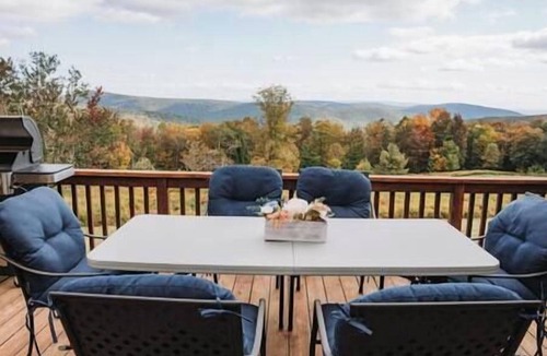 Town of Denning Cabin | Catskills Luxury Chalet - Mountains Retreat