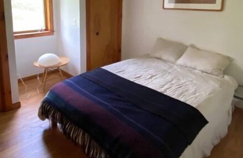 Oak Hill Apartment | Catskills mountain view 3br with Sauna/ Near ski