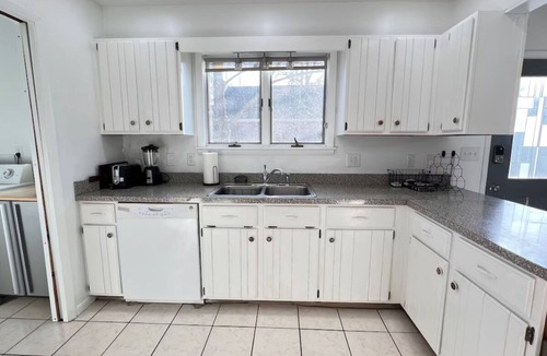 Town of Ledyard House | Cayuga Lake Living with Sunsets in the Village