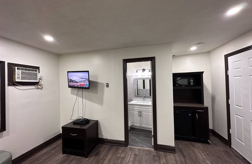 Georgetown Hotel | Cedar Springs Motel
