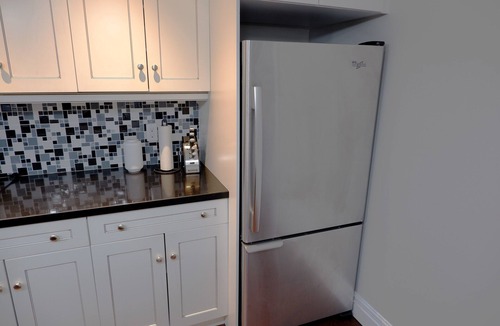 North London House | Central London - Clean, Modern & Comfortable. Downtown w/Free Parking & Wi-Fi