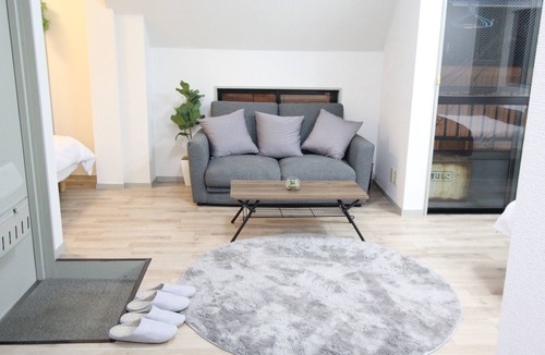 Nakano Apartment | Central Nakano Location | Walk to Sun Mall & Broadway | 6min to Shinjuk (302)