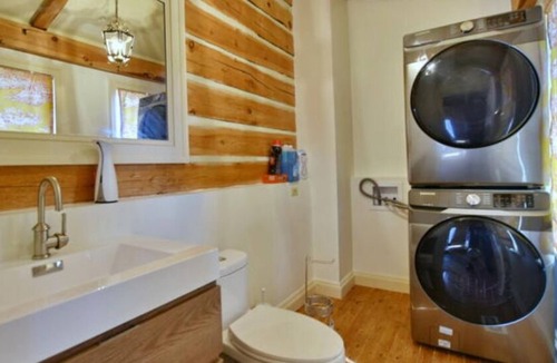 The Blue Mountains Ski Chalet | CHALET WITH HOT TUB IN THE BLUE MOUNTAINS!!!